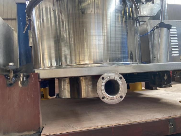 Центрифуга со скребком с нижней выгрузкой PGZ1500-N